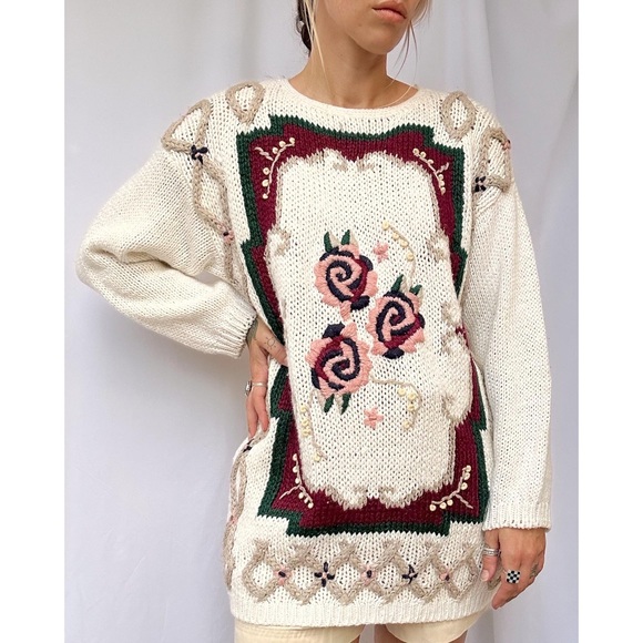 ✽ floral hand knitted sweater ✽ - Picture 2 of 3
